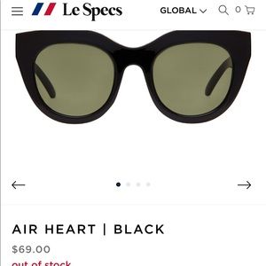 Le Specs Air Heart in Black